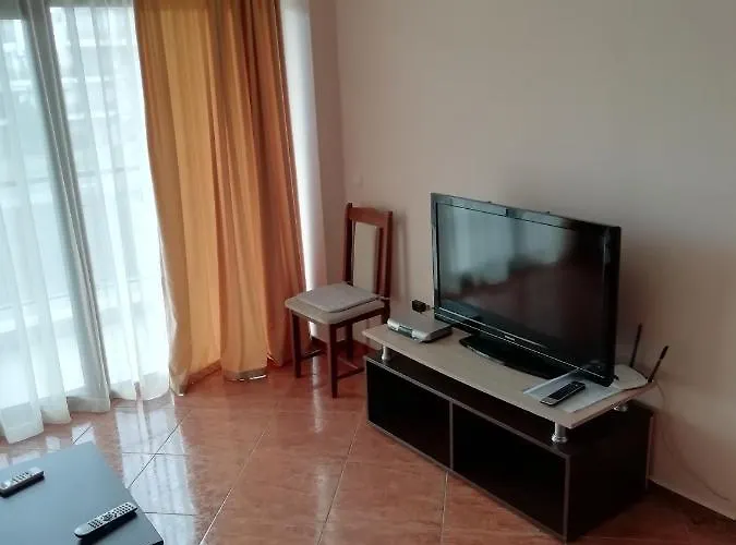 Апартаменты Helios 75 *